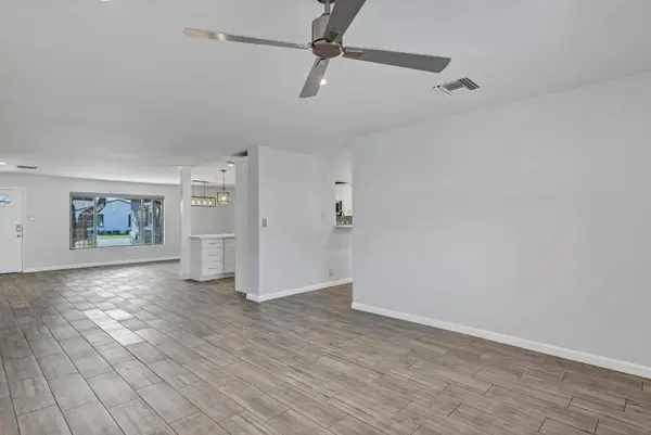 3046 E Glenrosa Avenue, Phoenix, AZ 85016