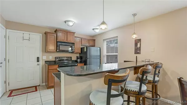 50 Arnold Palmer DR #400A, Lake Ozark, MO 65049