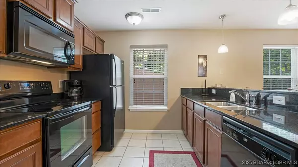 50 Arnold Palmer DR #400A, Lake Ozark, MO 65049