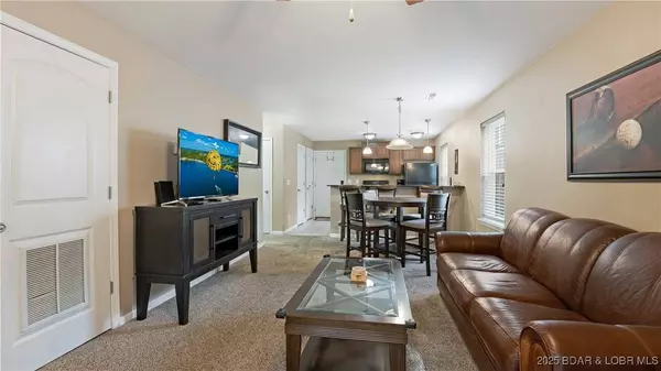 50 Arnold Palmer DR #400A, Lake Ozark, MO 65049