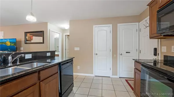 50 Arnold Palmer DR #400A, Lake Ozark, MO 65049