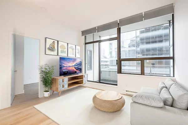 1010 Howe ST #702, Vancouver, BC V6Z 1P5