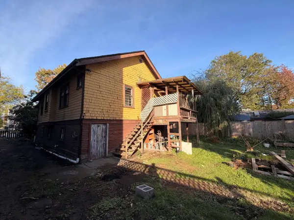 1736 Graveley ST, Vancouver, BC V5L 3B1