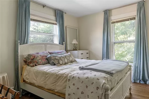 105 Oxford PL, Ithaca, NY 14850