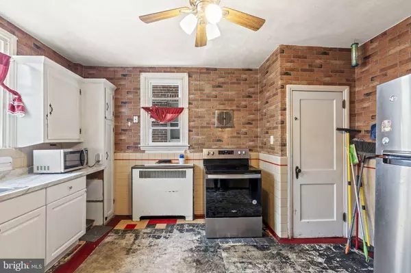 3439 SHEFFIELD AVE, Philadelphia, PA 19136