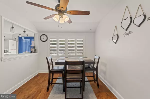 24 LAMPPOST LN, Somerdale, NJ 08083