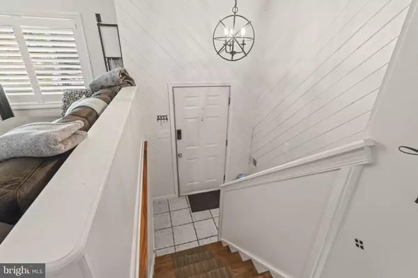 24 LAMPPOST LN, Somerdale, NJ 08083