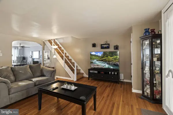 2733 TREMONT ST, Philadelphia, PA 19136