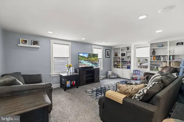 425 FLORENCE AVE, Pitman, NJ 08071