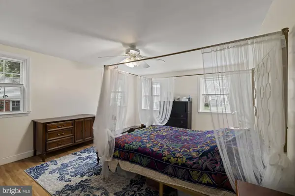 124 KINGSTON RD, Cheltenham, PA 19012
