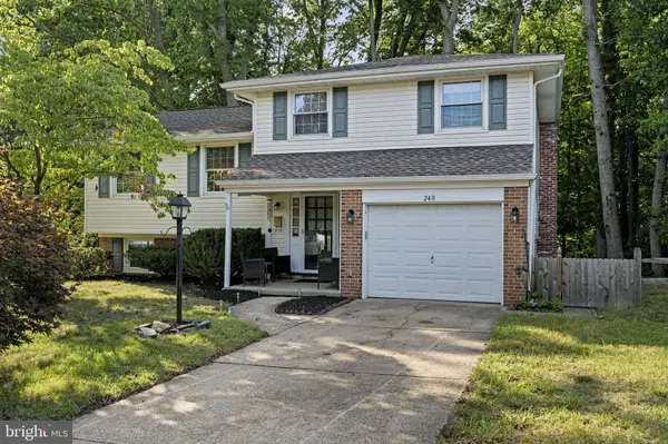 240 WINDING WAY RD, Stratford, NJ 08084