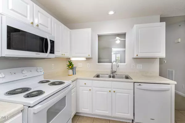 2411 Vancastle Way #202, Raleigh, NC 27617