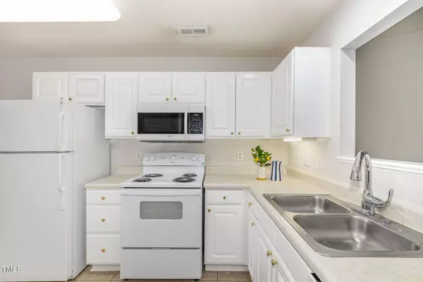 2411 Vancastle Way #202, Raleigh, NC 27617