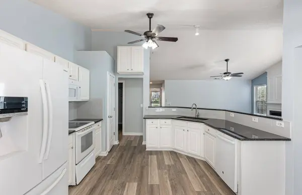 9212 Erinsbrook Drive, Raleigh, NC 27617