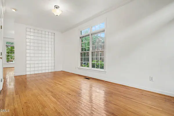 734 Parkham LN, Raleigh, NC 27603