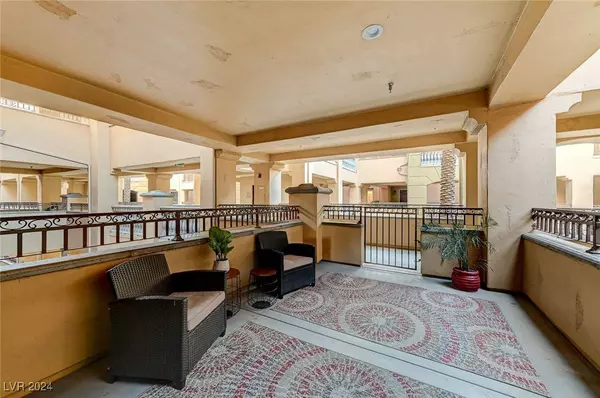 30 Via Mantova #210, Henderson, NV 89011