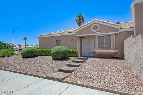 7019 Shadow Crest DR, Las Vegas, NV 89119