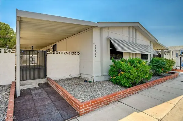 3202 Chimayo LN, Las Vegas, NV 89122