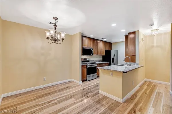 4899 S Torrey Pines DR #203, Las Vegas, NV 89103