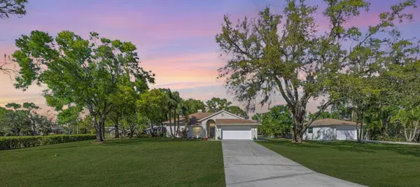 9104 68TH AVE E, Bradenton, FL 34202