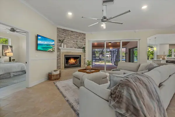 9104 68TH AVE E, Bradenton, FL 34202