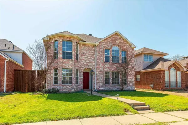 1368 Creekview Drive, Lewisville, TX 75067
