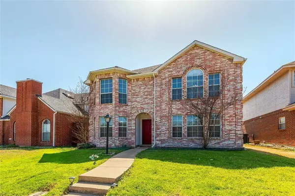 1368 Creekview Drive, Lewisville, TX 75067