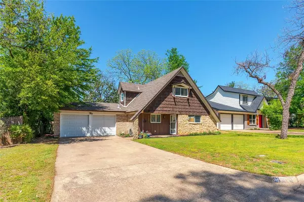 1731 Foster Drive, Arlington, TX 76012