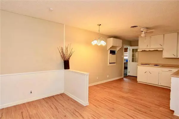 5109 Cockrell Avenue, Fort Worth, TX 76133