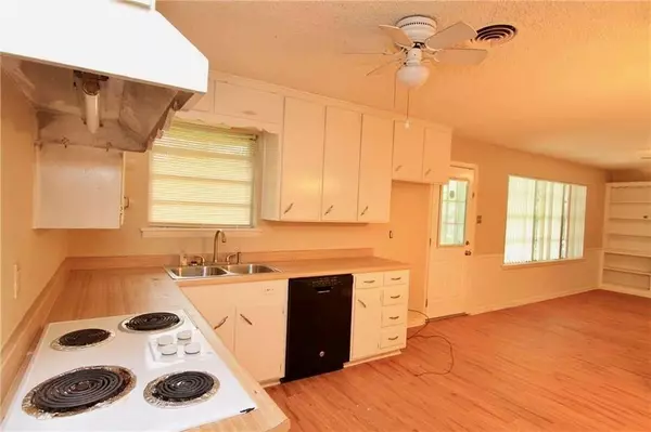 5109 Cockrell Avenue, Fort Worth, TX 76133