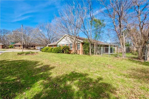 5109 Cockrell Avenue, Fort Worth, TX 76133