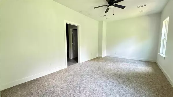 402 Frazier Street, Terrell, TX 75160