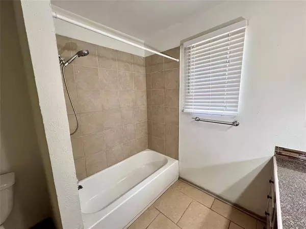 3920 Williams Road, Benbrook, TX 76116