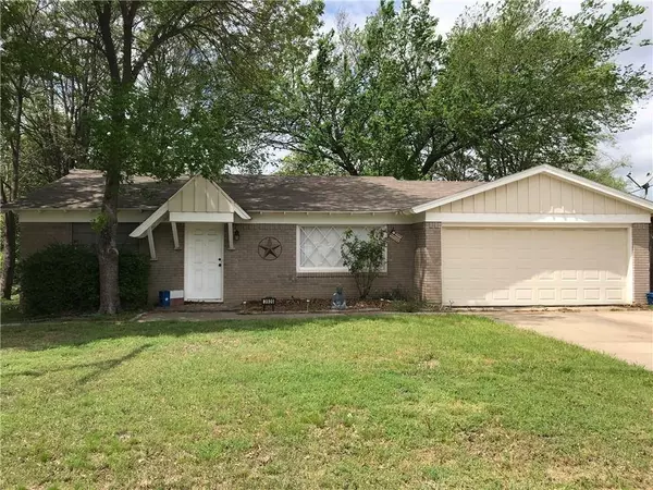 3920 Williams Road, Benbrook, TX 76116