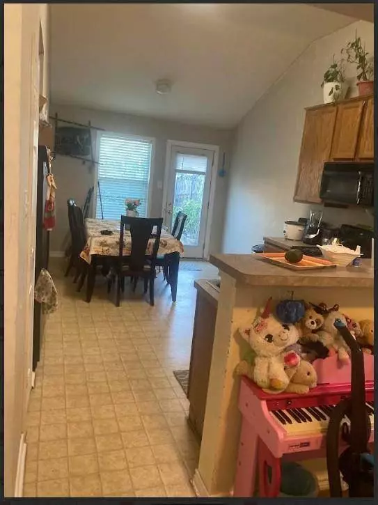 8814 Stewart Street, Cross Roads, TX 76227