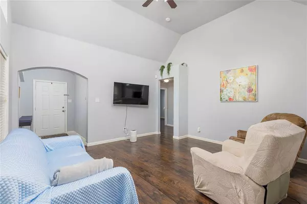 8818 Stewart Street, Cross Roads, TX 76227