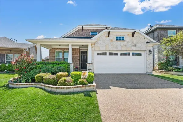 616 Chippewa Way, Aubrey, TX 76227