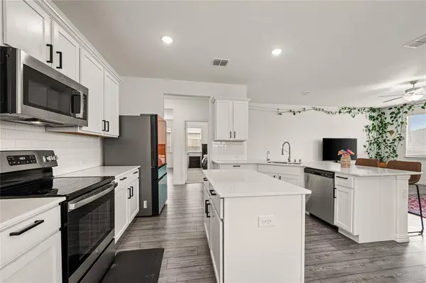 11440 Silver Queen Drive, Aubrey, TX 76227