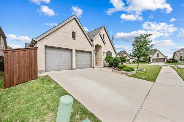 3732 Trail Creek Drive, Little Elm, TX 75068