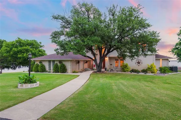3913 S Shore Circle, Little Elm, TX 75068