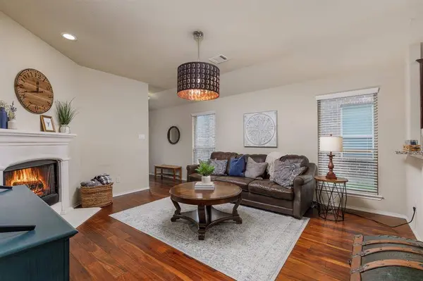 8908 Tenderfoot Lane, Aubrey, TX 76227