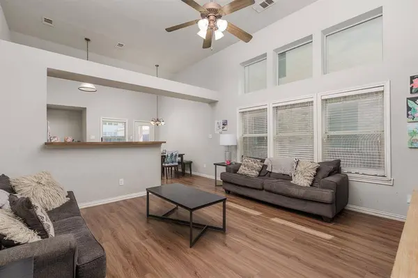 8833 Wayne Street, Cross Roads, TX 76227