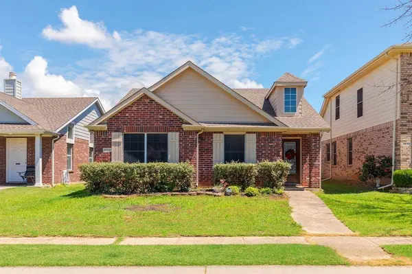 8833 Wayne Street, Cross Roads, TX 76227