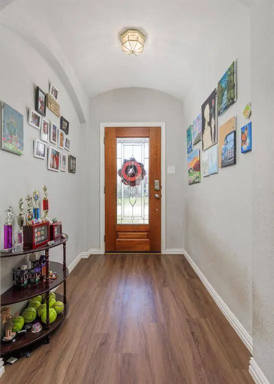 8833 Wayne Street, Cross Roads, TX 76227