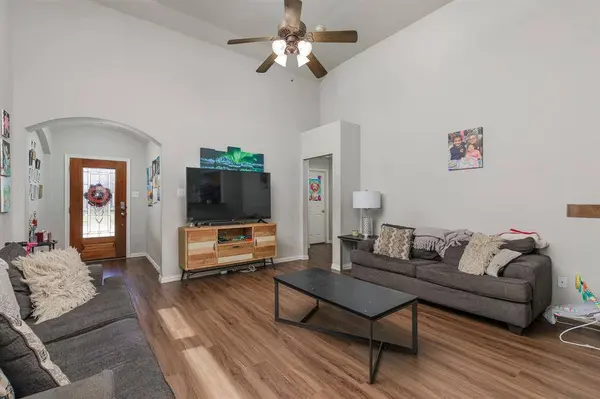 8833 Wayne Street, Cross Roads, TX 76227