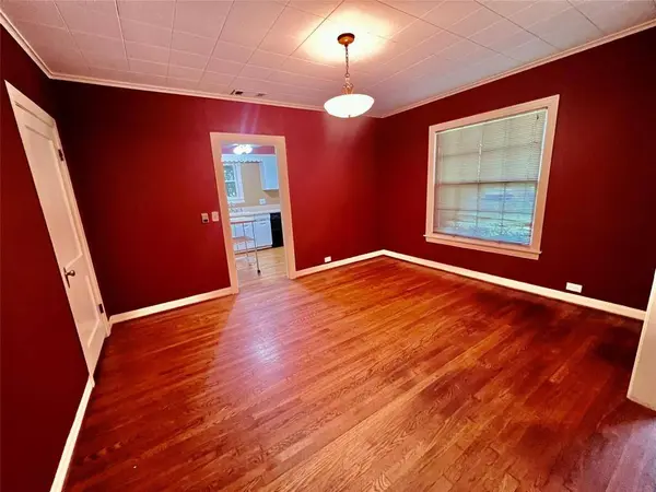 531 S Dallas Avenue, Lancaster, TX 75146