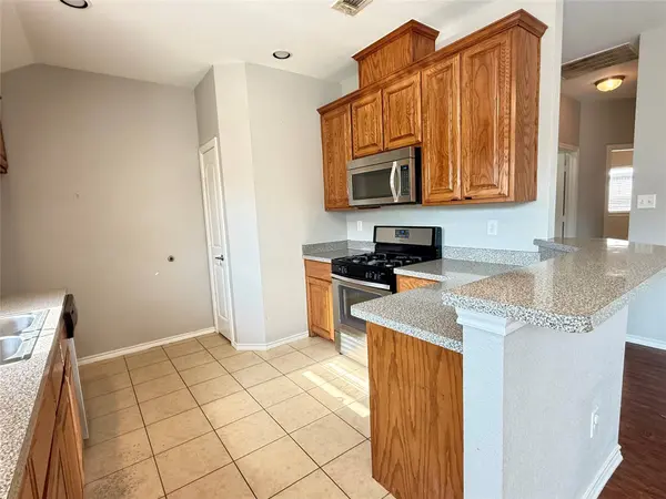 412 Windridge DR, Little Elm, TX 75068