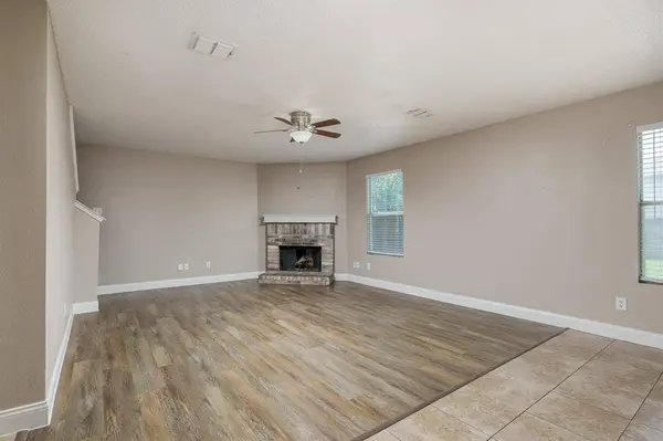 2228 Bradford Pear Drive, Little Elm, TX 75068