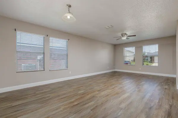 2228 Bradford Pear Drive, Little Elm, TX 75068