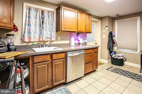 663 OLD READING PIKE, Pottstown, PA 19464